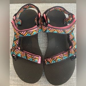Teva Womens Sandals 8